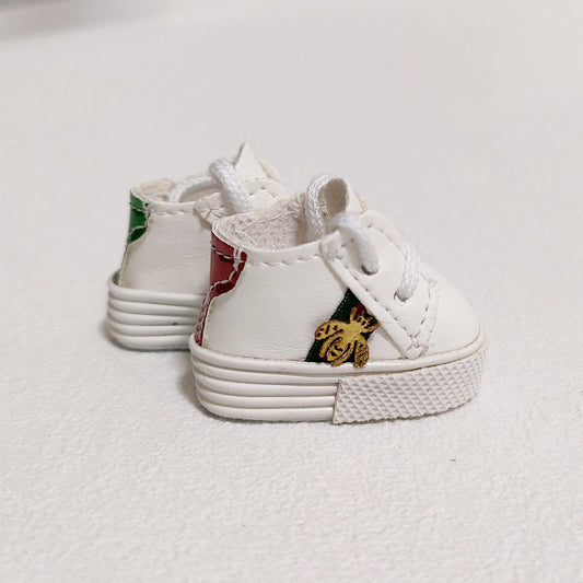 Labubu elegante Schuhe