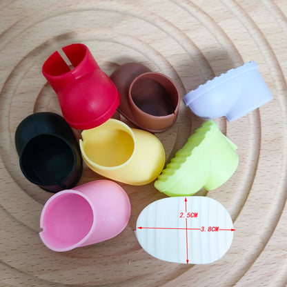 Labubu Kunststoffschuhe